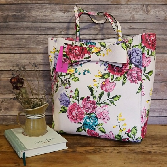 betsey johnson bow tote